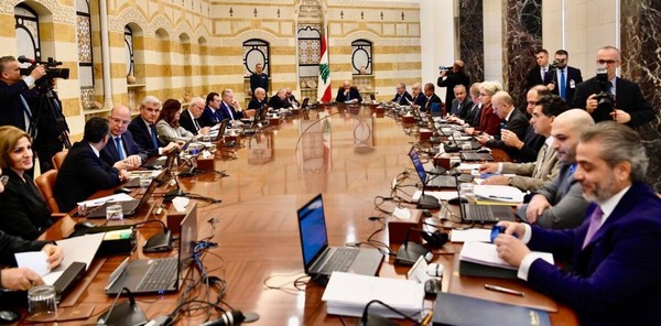 صدور مراسيم الترقية والتعيين لقادة الأجهزة الأمنية الجدد صدور مراسيم الترقية والتعيين لقادة الأجهزة الأمنية الجدد