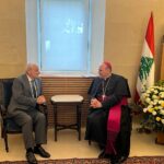 وزير الدفاع معزّيًا في السفارة البابوية:  “من لبنان، أرض الإيمان والشهادة والتعدد نحيي ذكراك المقدسة”