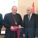 وفد من “القومي” زار السفارة البابويّة معزياً السفير البابوي بوفاة البابا فرنسيس (وفد من “القومي” زار سفارة البابوييّة معزياً السفير بابوي بوفاة البابا فرنسيس)