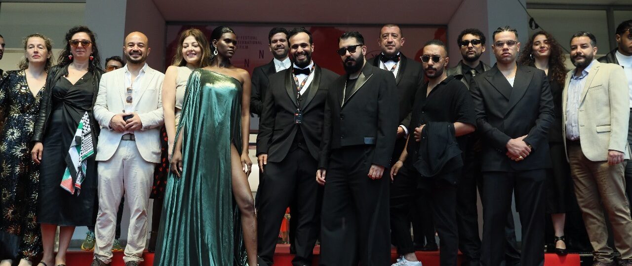 عرض ناجح للفيلم المصري عائشة لا تستطيع الطيران في نظرة ما بمهرجان كان السينمائي الدولي