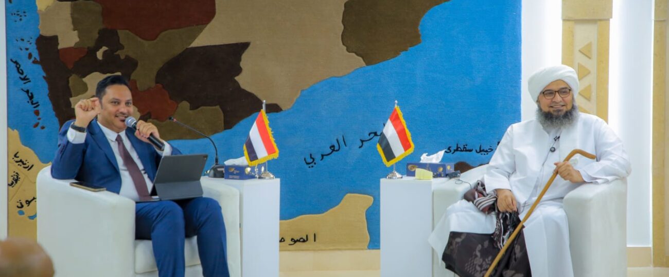 من أرض الحكمة إلى آفاق النهضة ندوة فكرية في السفارة اليمنية بالقاهرة تبحث دور القيم الدينية في بناء الأوطان