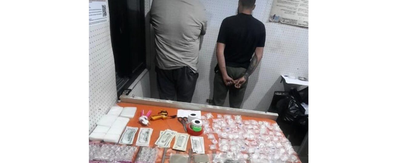 يروّج مع ابنه المخدّرات فيقعان في قبضة مفرزة استقصاء الجنوب