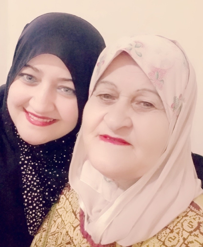 في عينيكِ وفاء يشبه وجعي